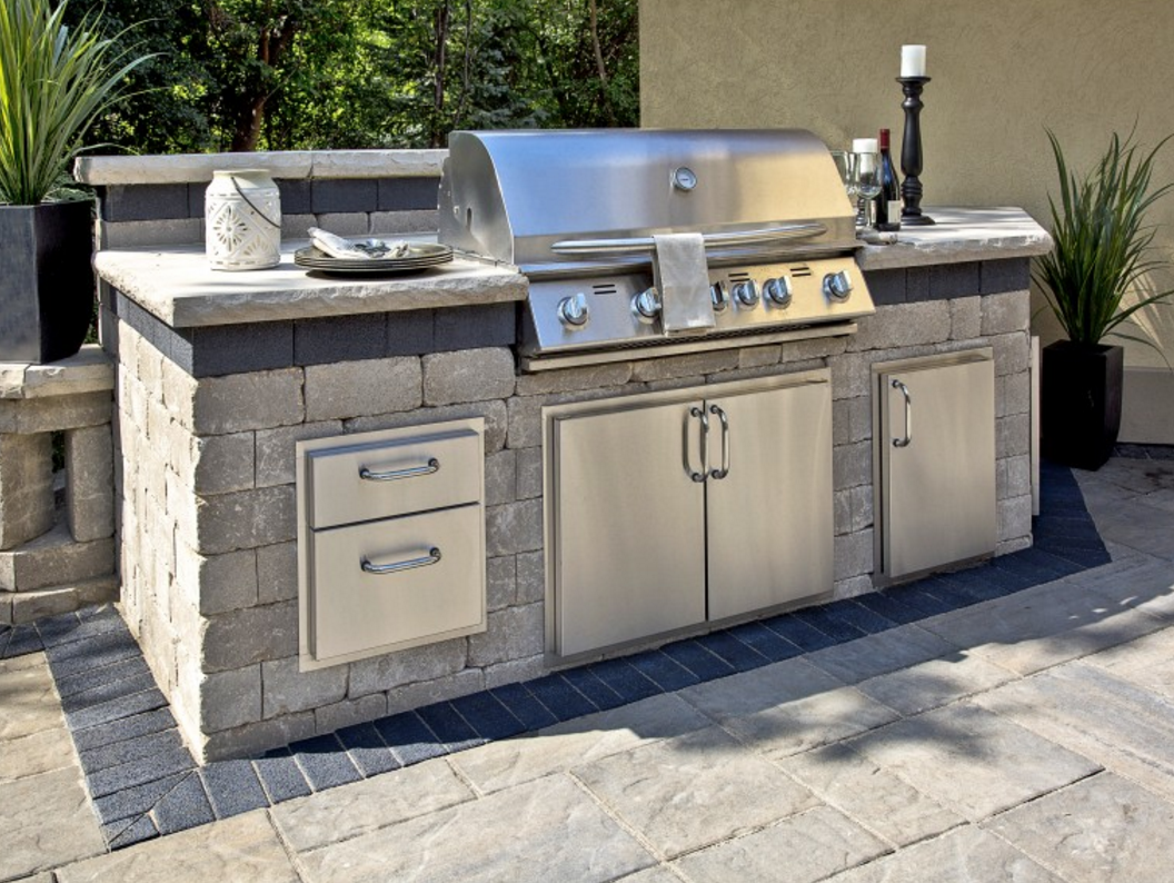 10 Outdoor Kitchen designs sure to Inspire | Unilock