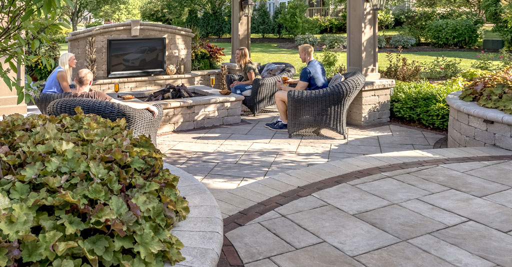 Combining Natural Stone and Concrete Pavers in Burlington, ON 