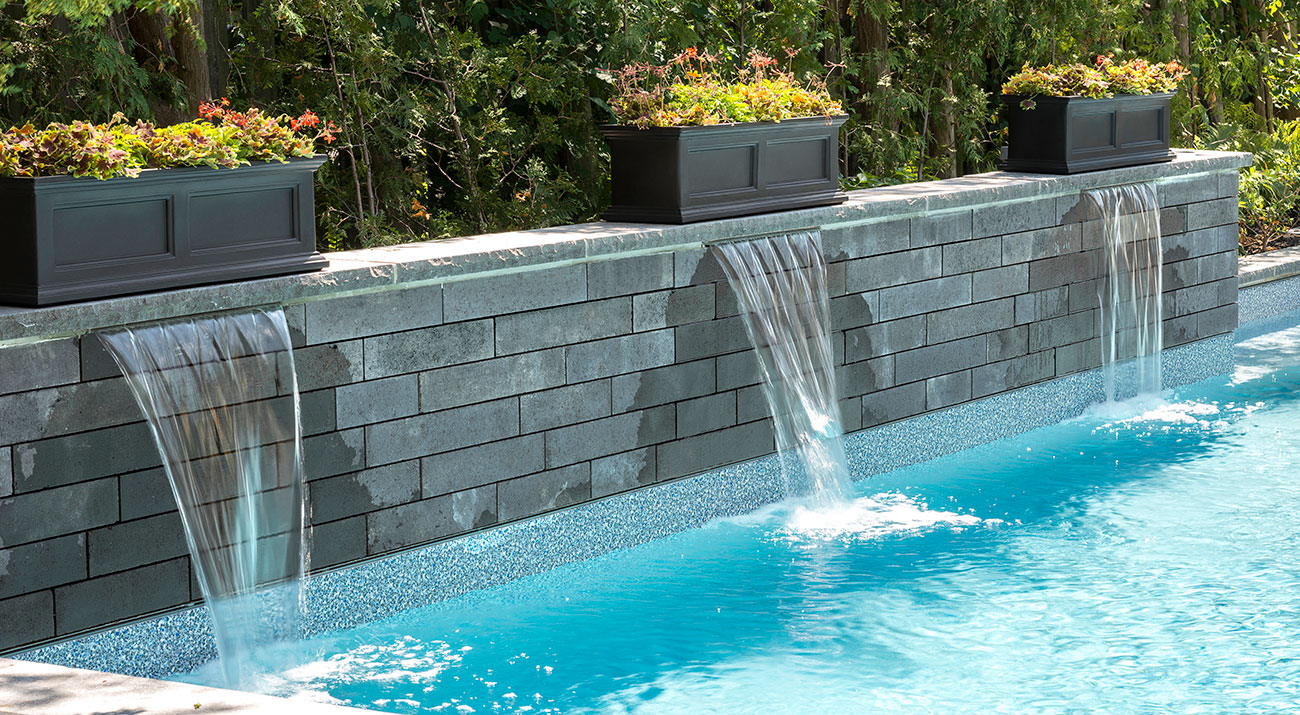 Lineo Dimensional Stone Fire Water Feature Midnight Charcoal 6781