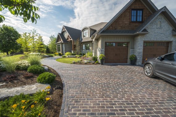 4 Driveway Pavers That Achieve the Look of Brick in Lebanon, PA