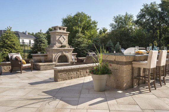 4 Monochrome Concrete Paver Options for Outdoor Kitchens in Oyster Bay Cove, NY