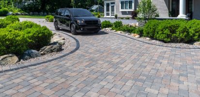 Unilock Interlocking Driveway with Curved Boarders