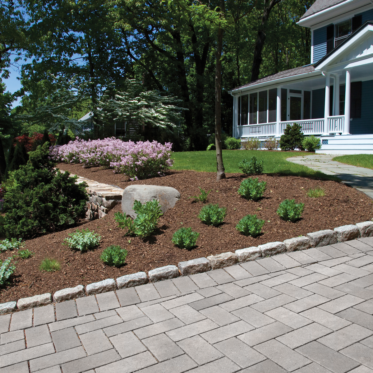 Eco-Priora paver driveway in Opal