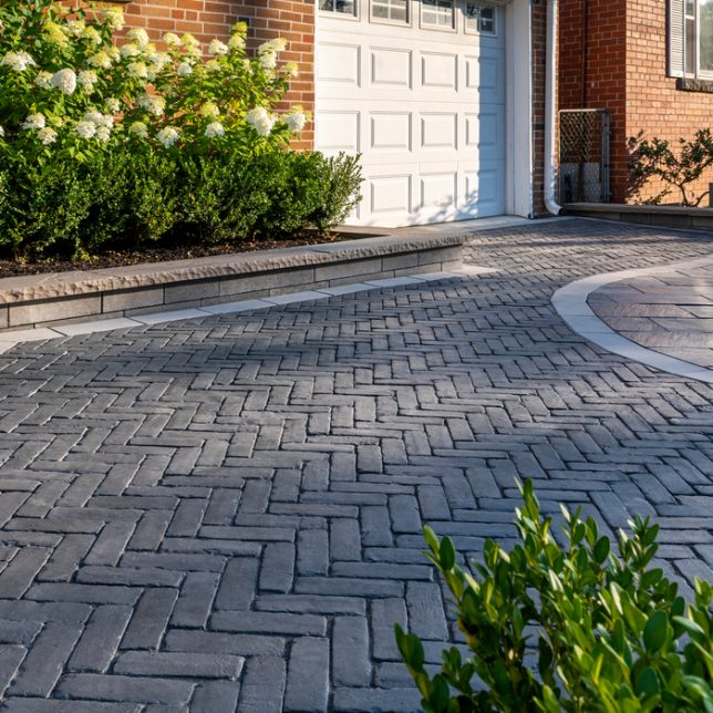 Unilock Interlocking Curved Paver Driveway with Boarder