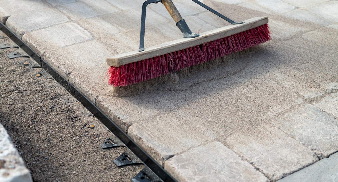 Polymeric Sand: Exploring the Benefits for Paver Projects