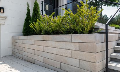 SienaSmooth Retaining Wall Safari