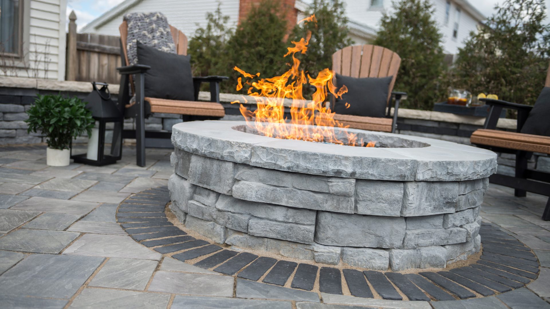 Rivercrest Fire Pit Unilock Ontario, Grey Pavers For Fire Pit