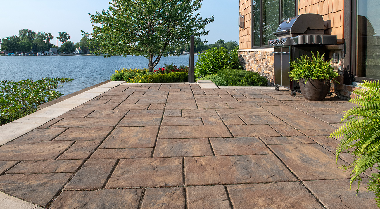 BEACON HILL™ FLAGSTONE Pavers Unilock Ohio