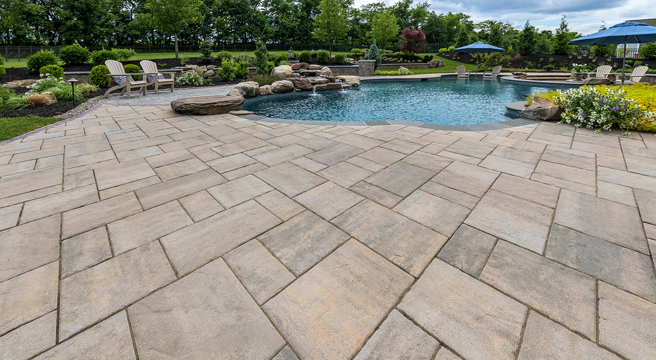 BEACON HILL™ FLAGSTONE Pavers Unilock Boston