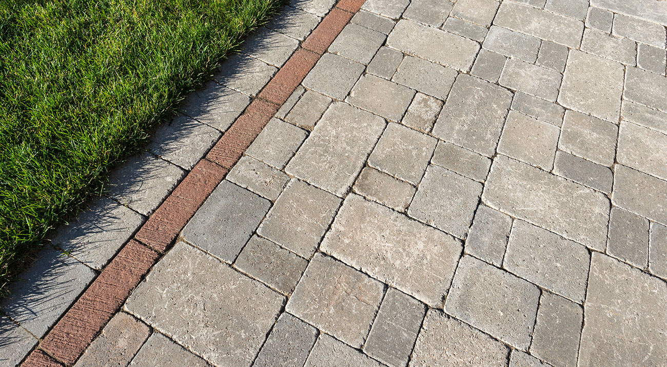 BRUSSELS BLOCK® Tumbled Concrete Pavers Unilock Ontario