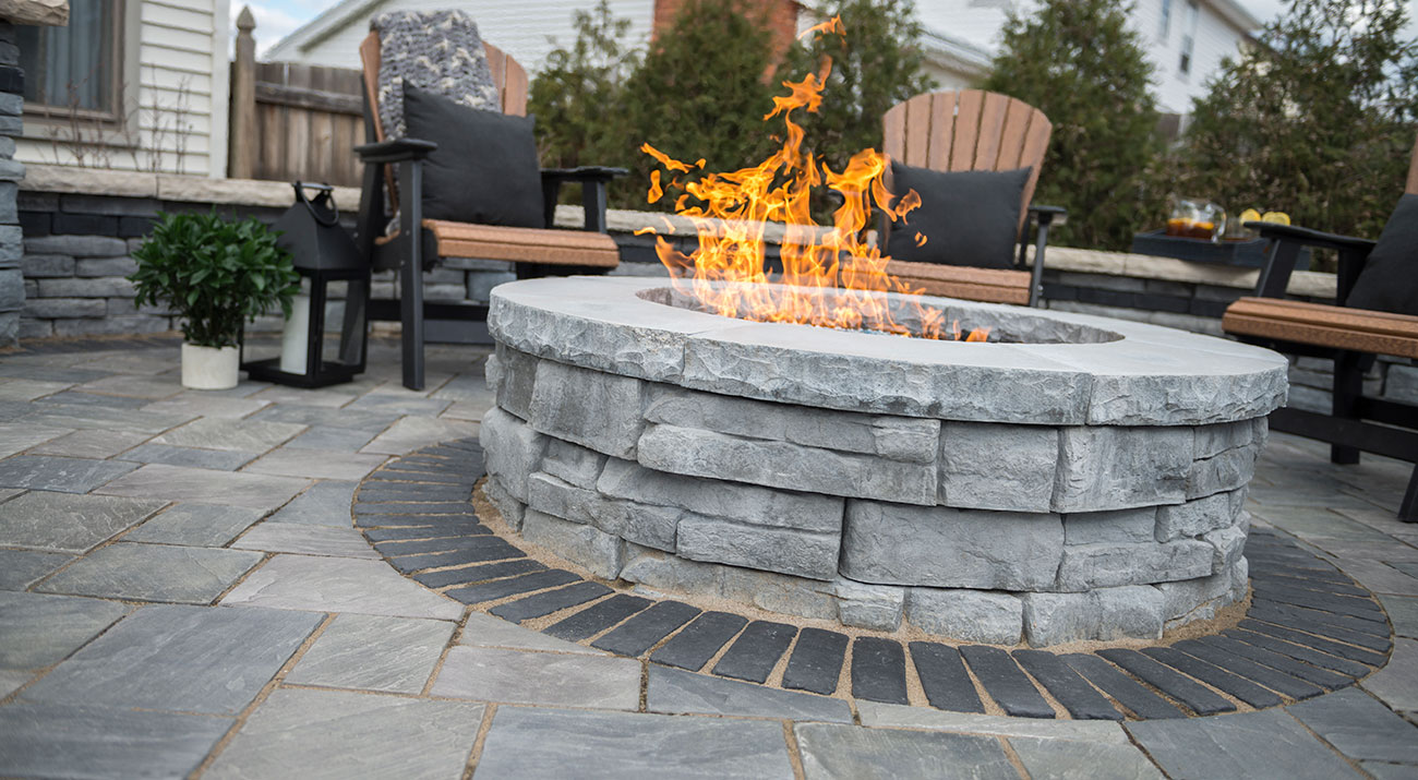 Rivercrest Fire Pit Unilock Ontario, Concrete Adhesive For Fire Pits