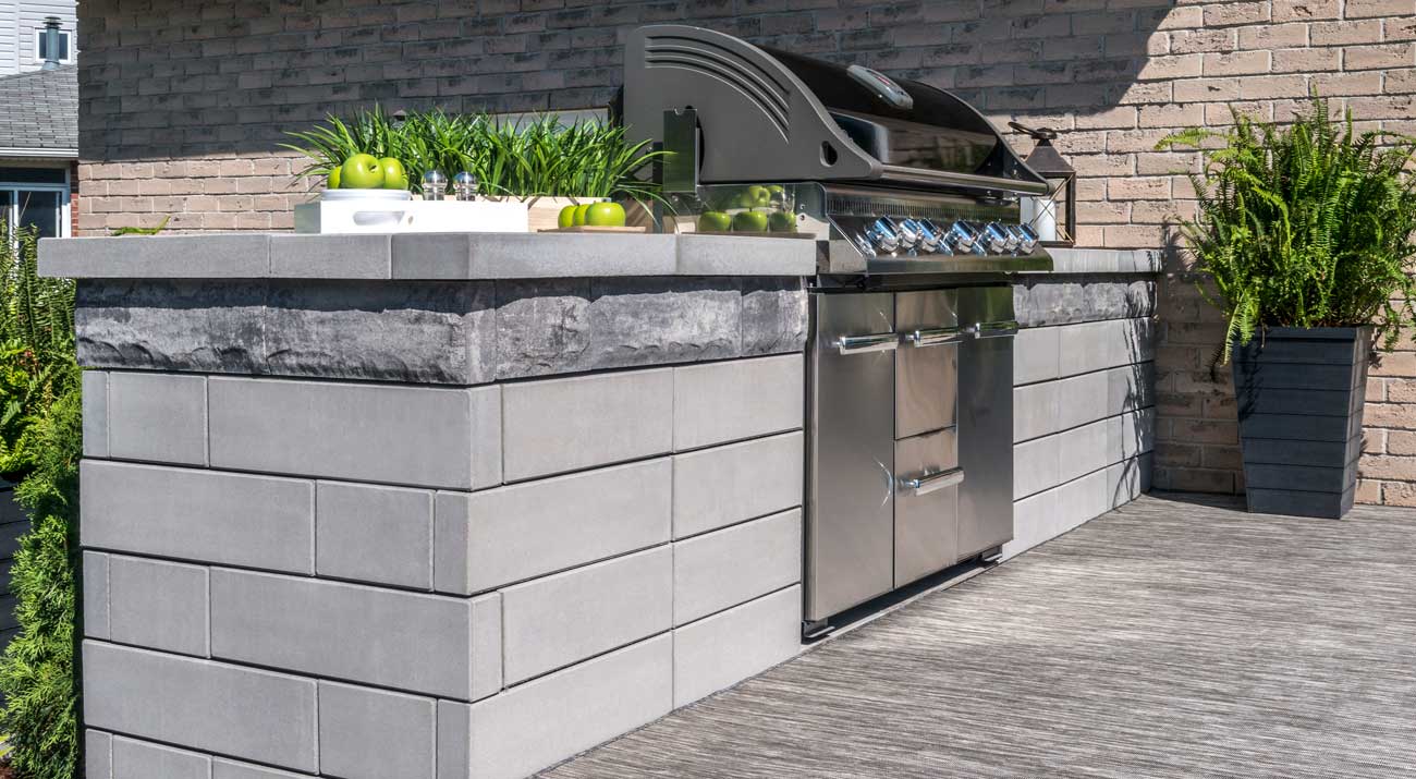 Unilock U-Cara contemporary outdoor kitchen 