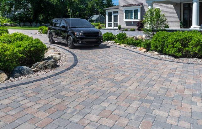 Camelot driveway with a Courtstone accent