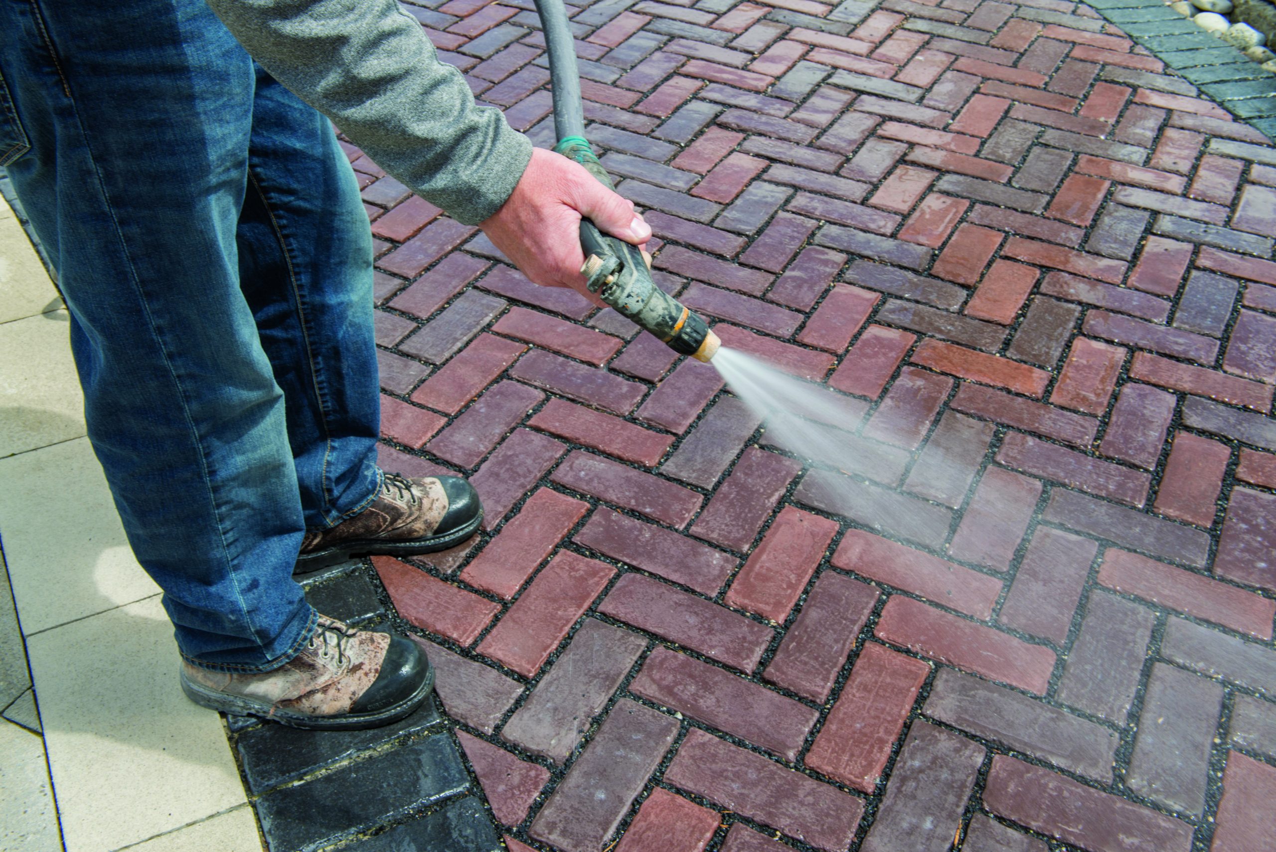 Best Pressure Washer Techniques for Cleaning Stone Paths: Expert Tips