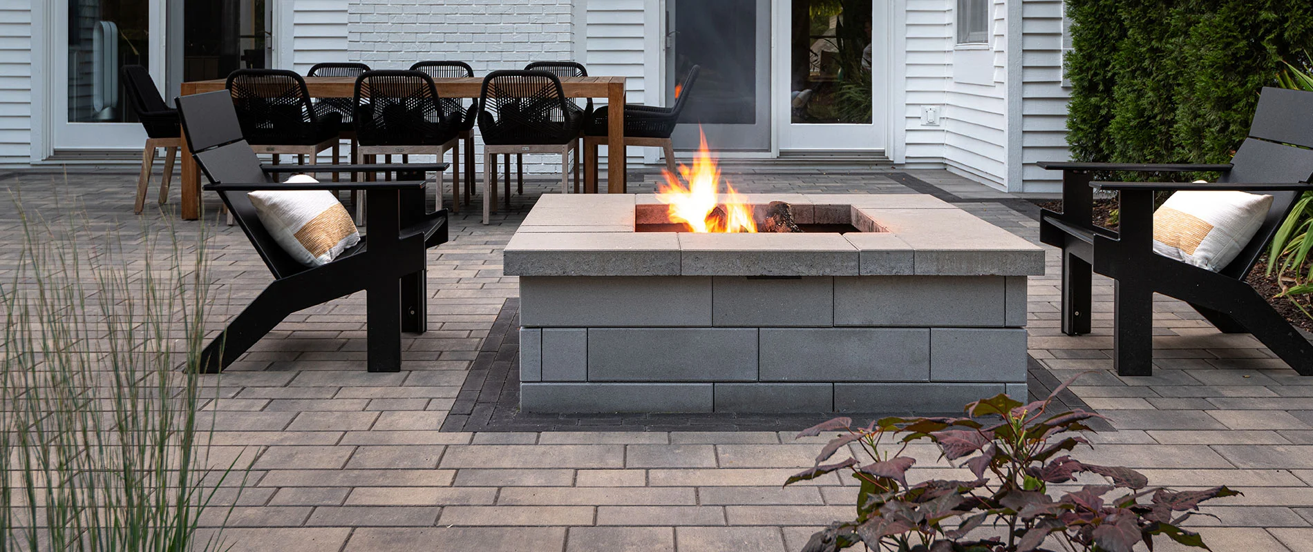Paver patio with fire pit
