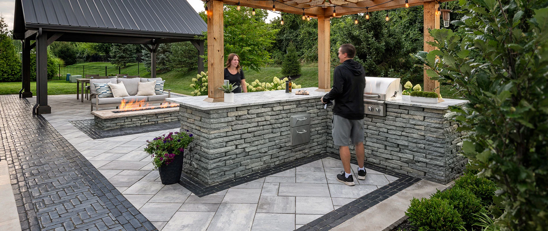 Outdoor kitchen and paver patio