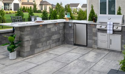 Outdoor kitchen and paver patio