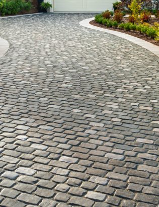 Curved paver driveway inspiration