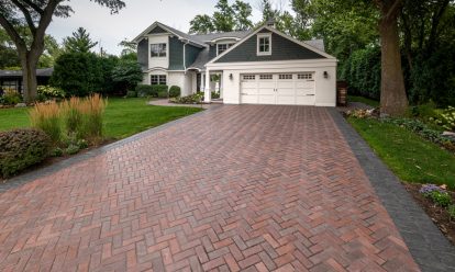 Paver driveway with Pavestone