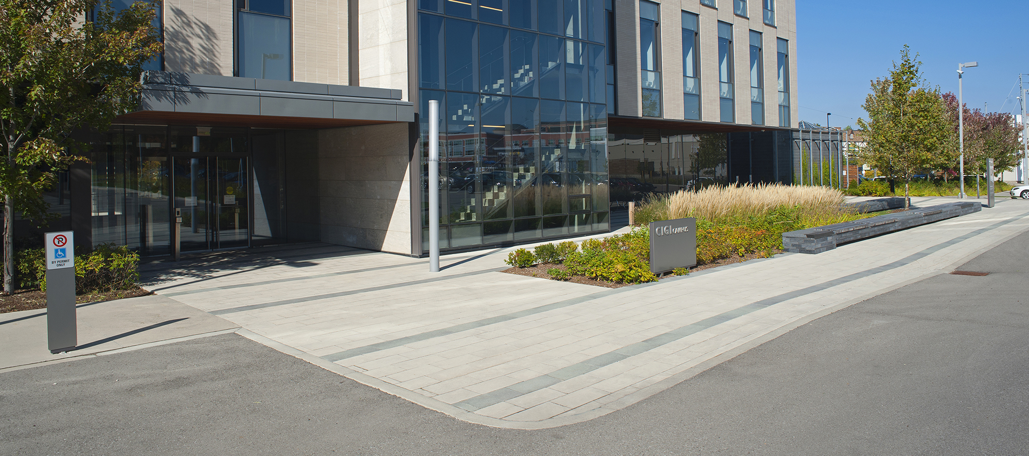 Umbriano pavers are used for the walkway leading to CIGI Campus, with the muted tones matching the building's glass and architecture.